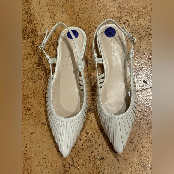New Nine West Cream Pointed-Toe Slingback Flats Size 8 1/2 Women’s - Picture 1 of 15
